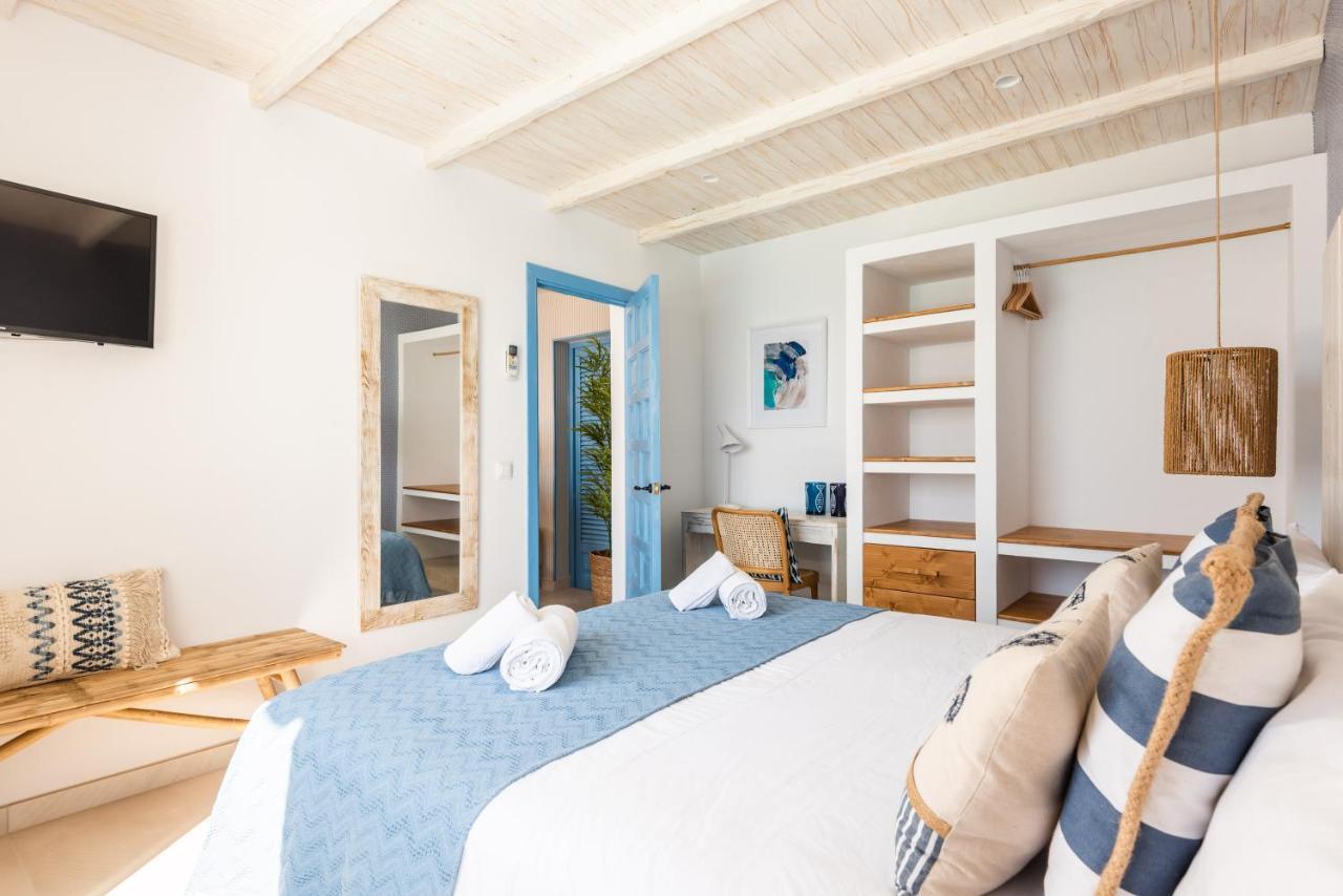 Suites Las Vistas By Menorca Vacations Son Bou Exterior photo