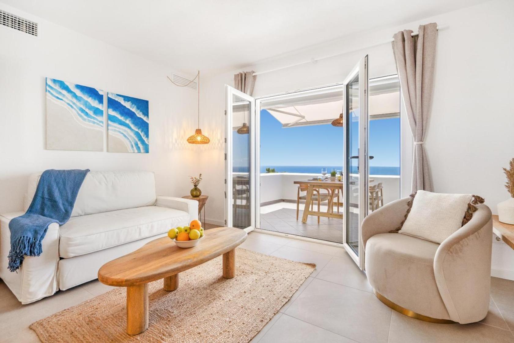 Suites Las Vistas By Menorca Vacations Son Bou Exterior photo