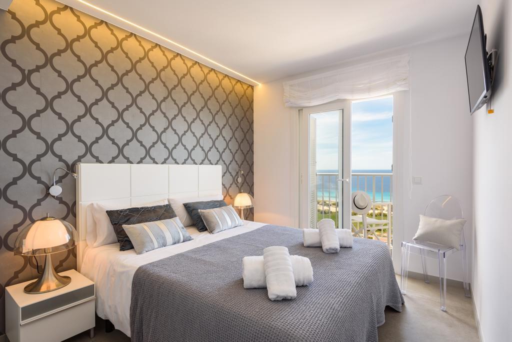 Suites Las Vistas By Menorca Vacations Son Bou Exterior photo
