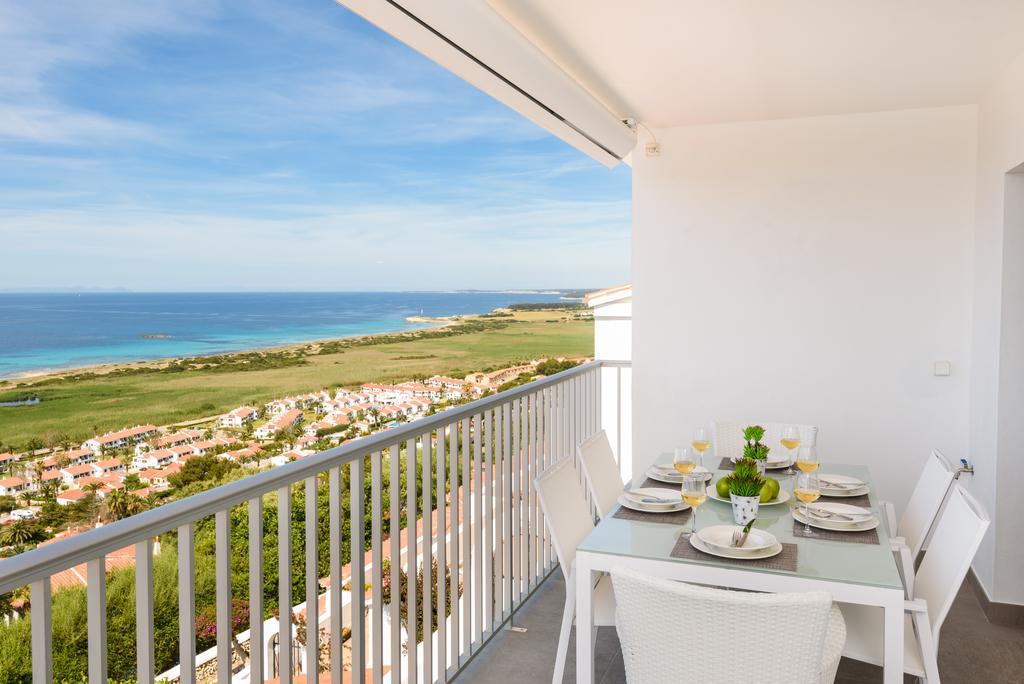 Suites Las Vistas By Menorca Vacations Son Bou Exterior photo